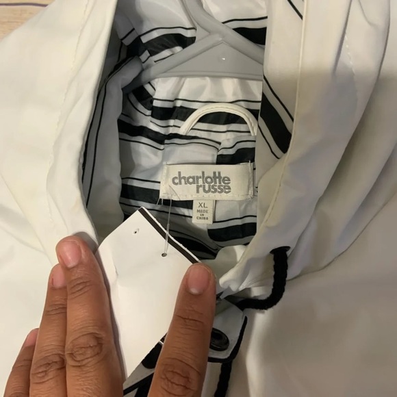 White Jacket - Picture 3 of 4